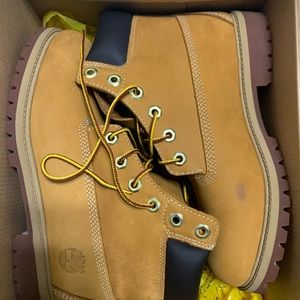 Juniors timbs